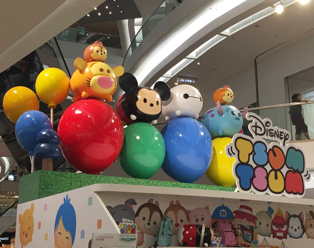 商場(chǎng)門(mén)頭美陳布置