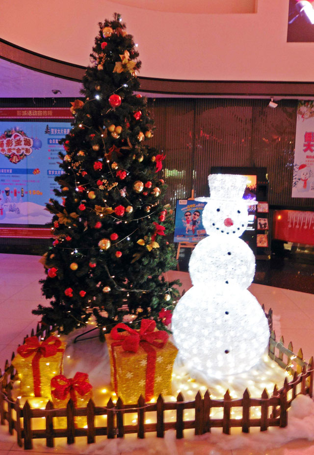 商場(chǎng)圣誕樹美陳