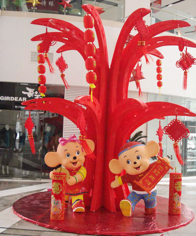 春節(jié)美陳藝術喜慶突襲商場