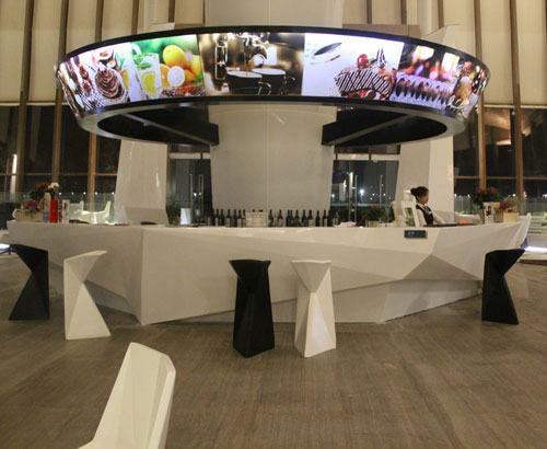 吧臺創(chuàng)意菱形高腳椅