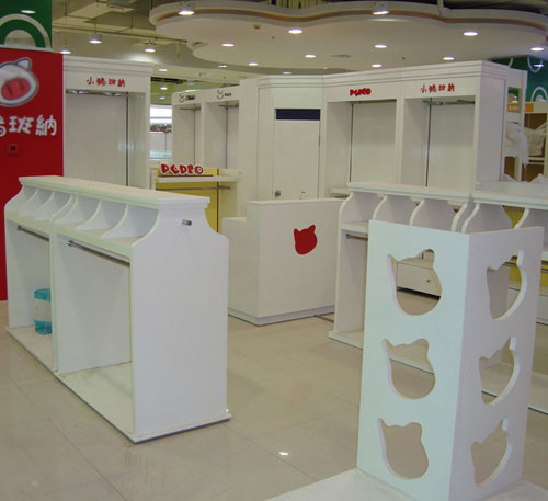 創(chuàng)意美陳貨架前臺